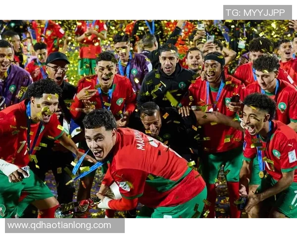 世界杯预选赛点评：成都足球队的比赛经验表现